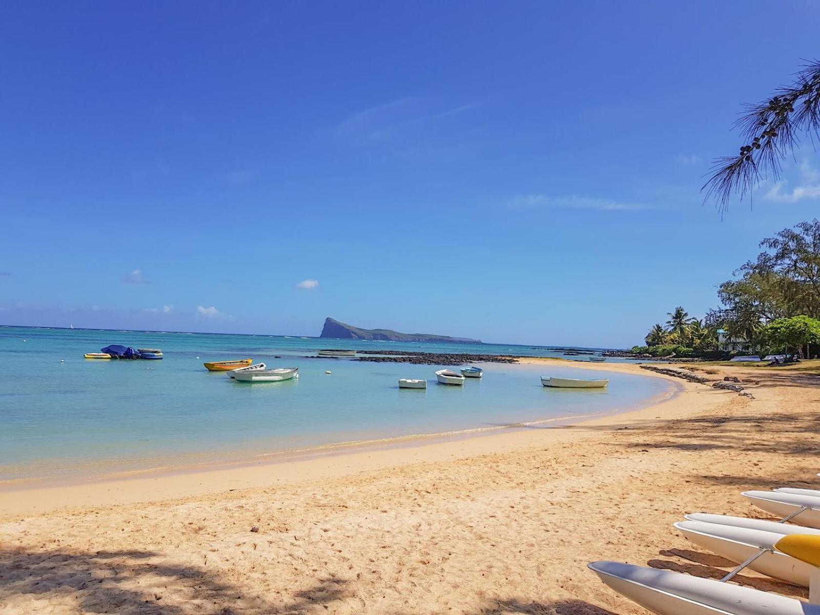 Chic Home With Private Pool, 1 Min To Beach カップ・マルールー エクステリア 写真